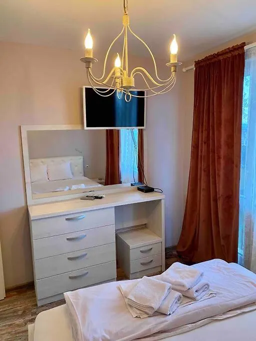 Stylish Magenta Apartment - Terrace & Free Parking Sofia